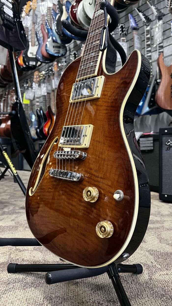PRE-OWNED | Used Ibanez Artcore AXD81 - VLS | Excellent Condition - Image 4