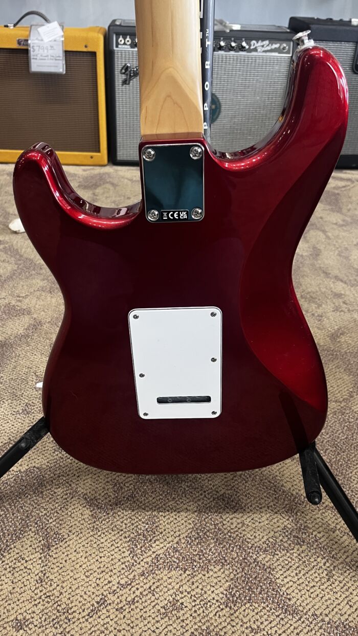 Fender Standard Stratocaster ® - Image 13