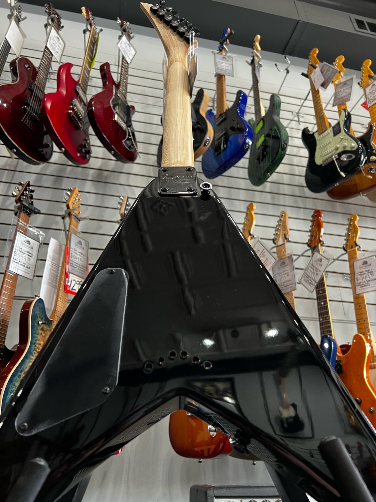 Jackson JS Series JS32T King V with Amaranth Fretboard 2019-Present - Gloss Black - Image 5