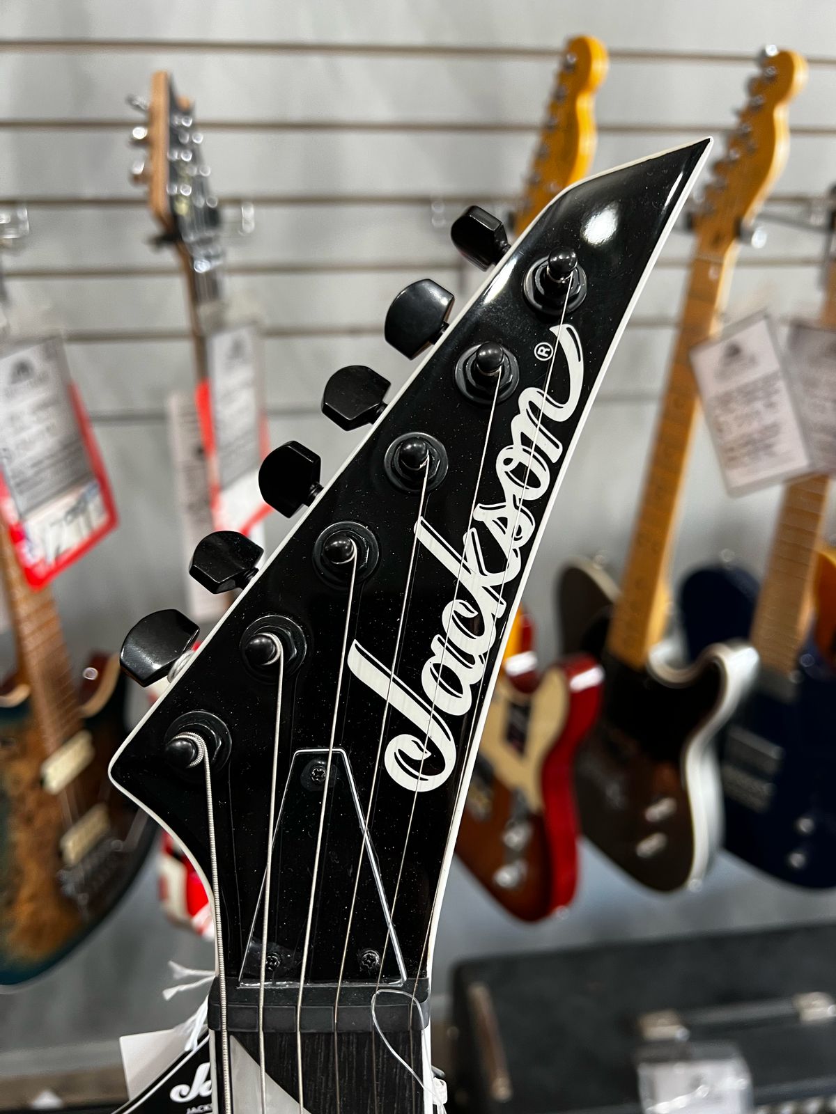 Jackson JS Series JS32T King V with Amaranth Fretboard 2019-Present - Gloss Black - Image 2
