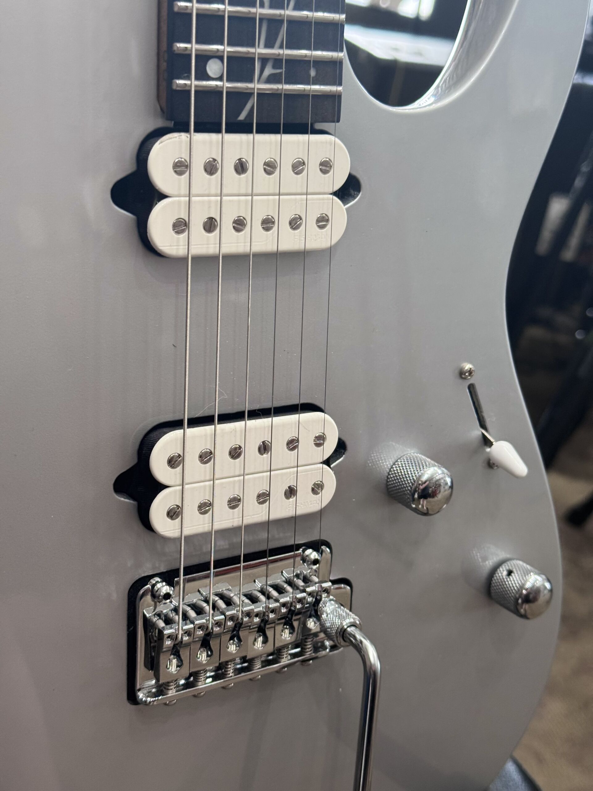 Ibanez TOD10 Tim Henson Signature 2026 - Classic Silver - Image 2