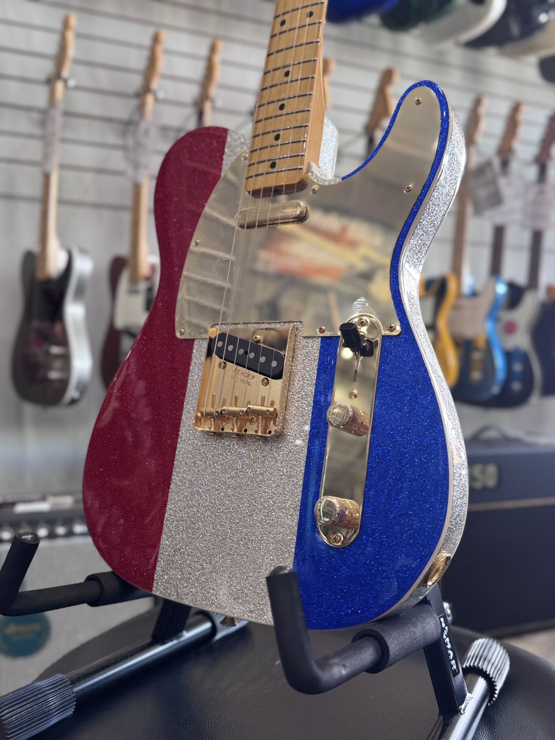 Fender Buck Owens Signature Telecaster 2026 Red, Silver, Blue Sparkle