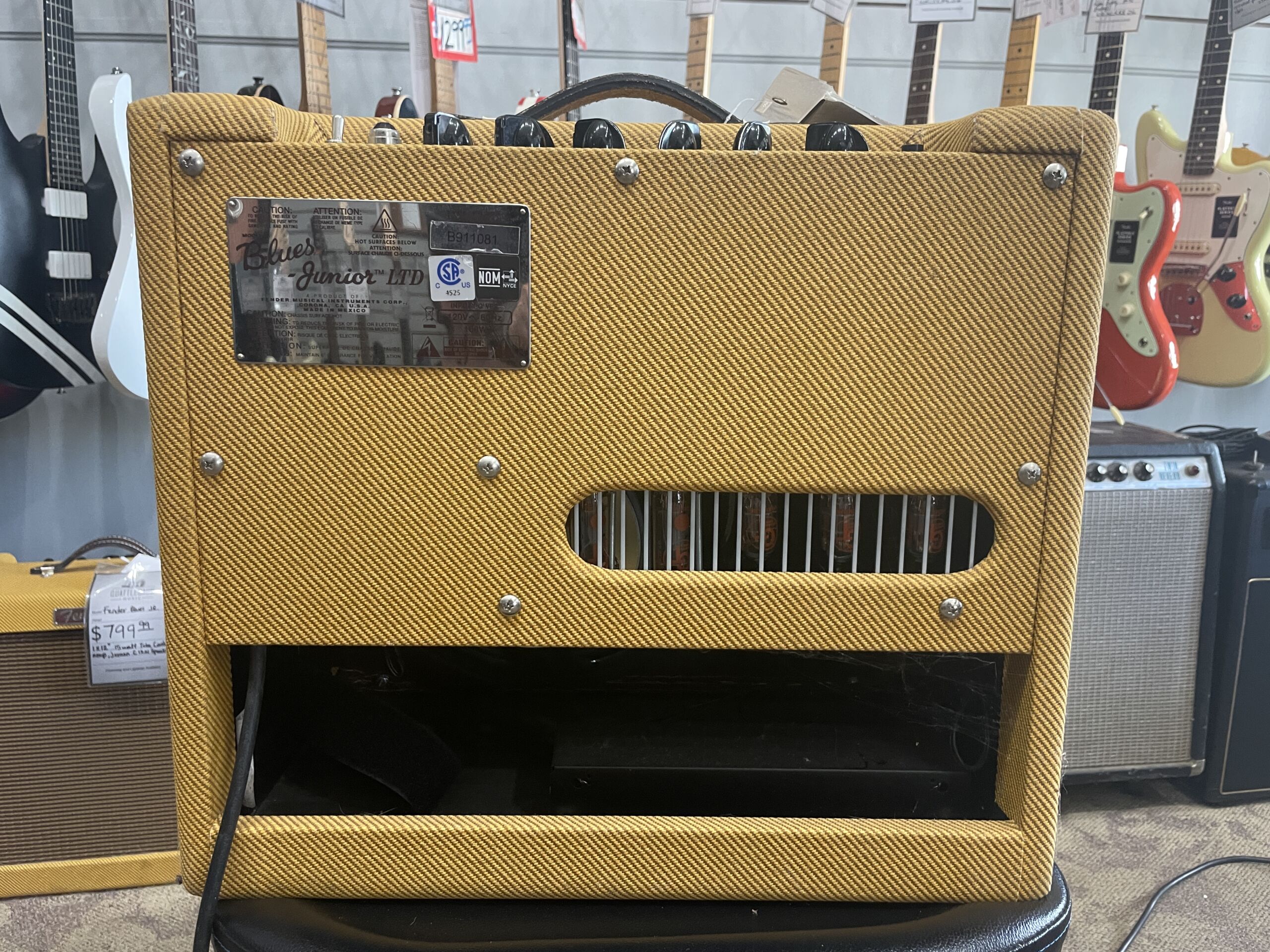 USED - Fender Blues Junior Lacquered Tweed 15-Watt 1x12" Guitar Combo 2016-Present - Lacquered Tweed - Image 4