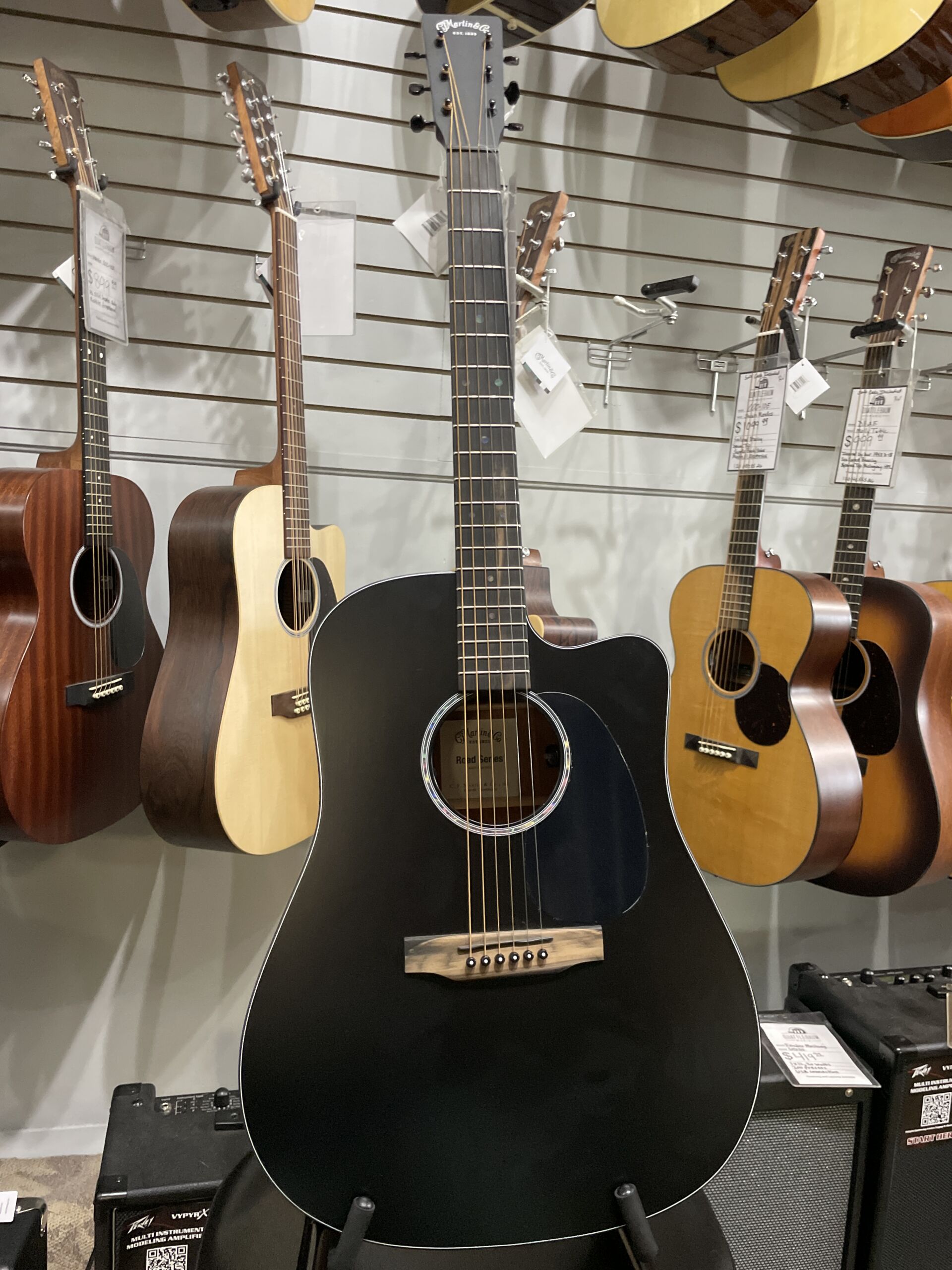 Martin Road Series DC-10E Modern 2026 - Present - Black