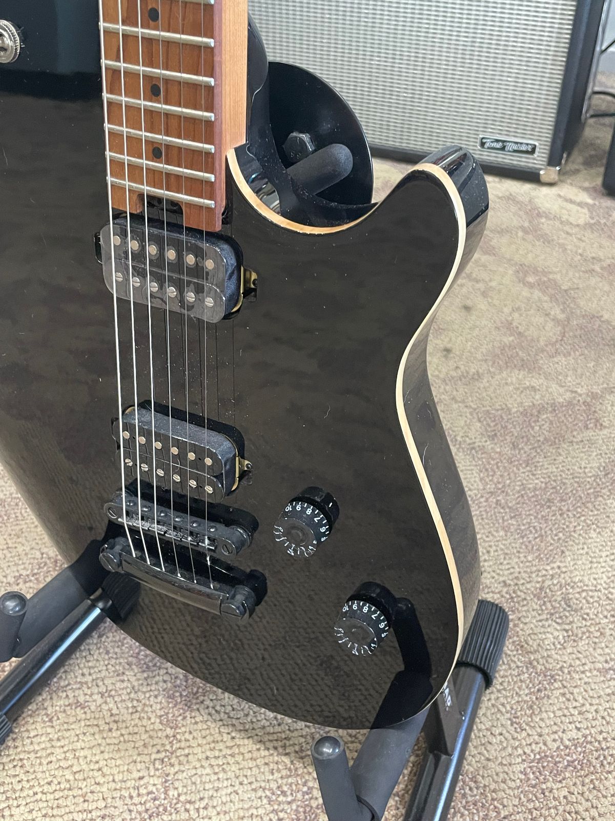 EVH Wolfgang Standard TOM 2025-Present - Gloss Black - Image 3