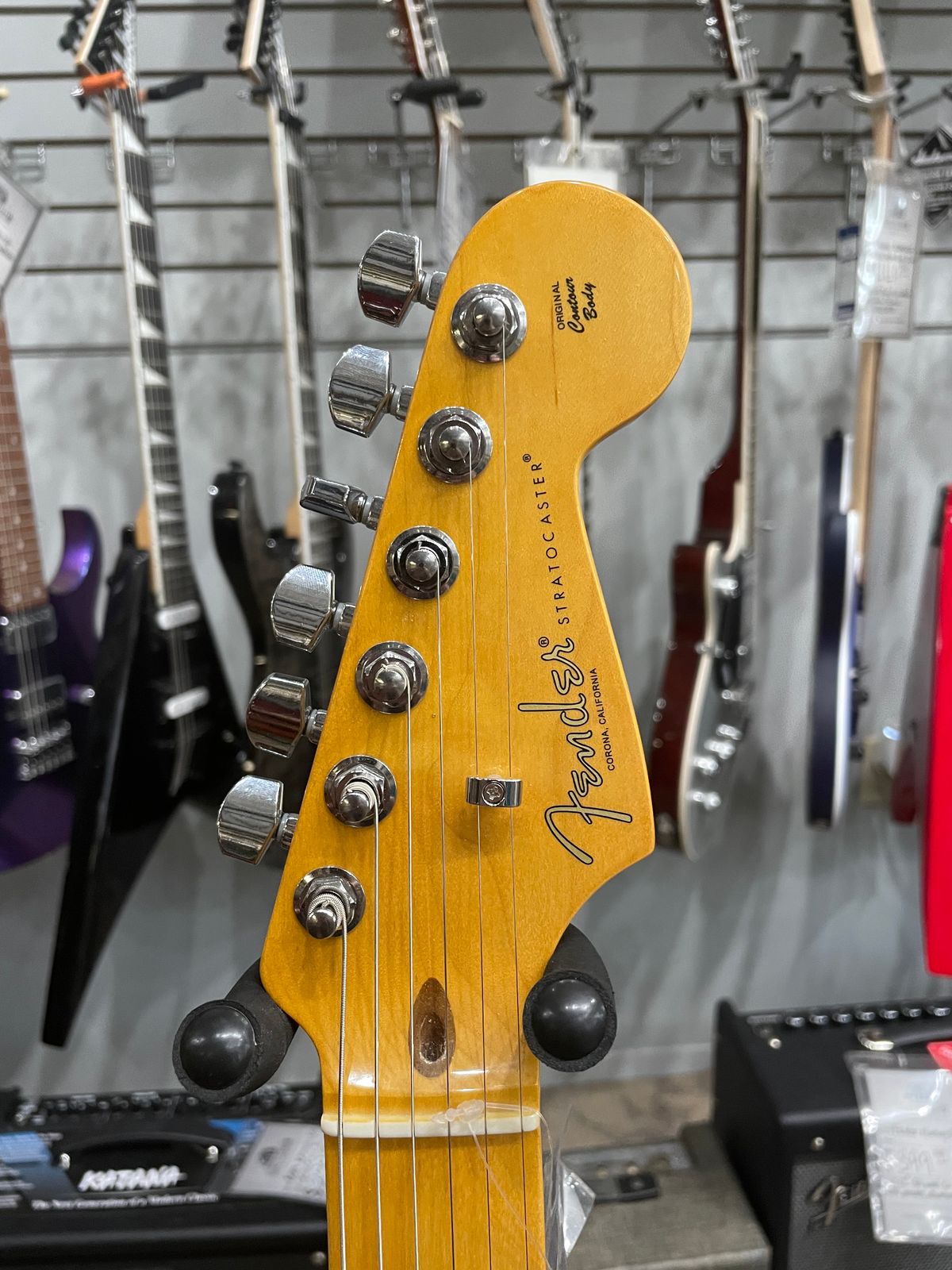 Fender American Pro II - Roasted Pine - Image 4