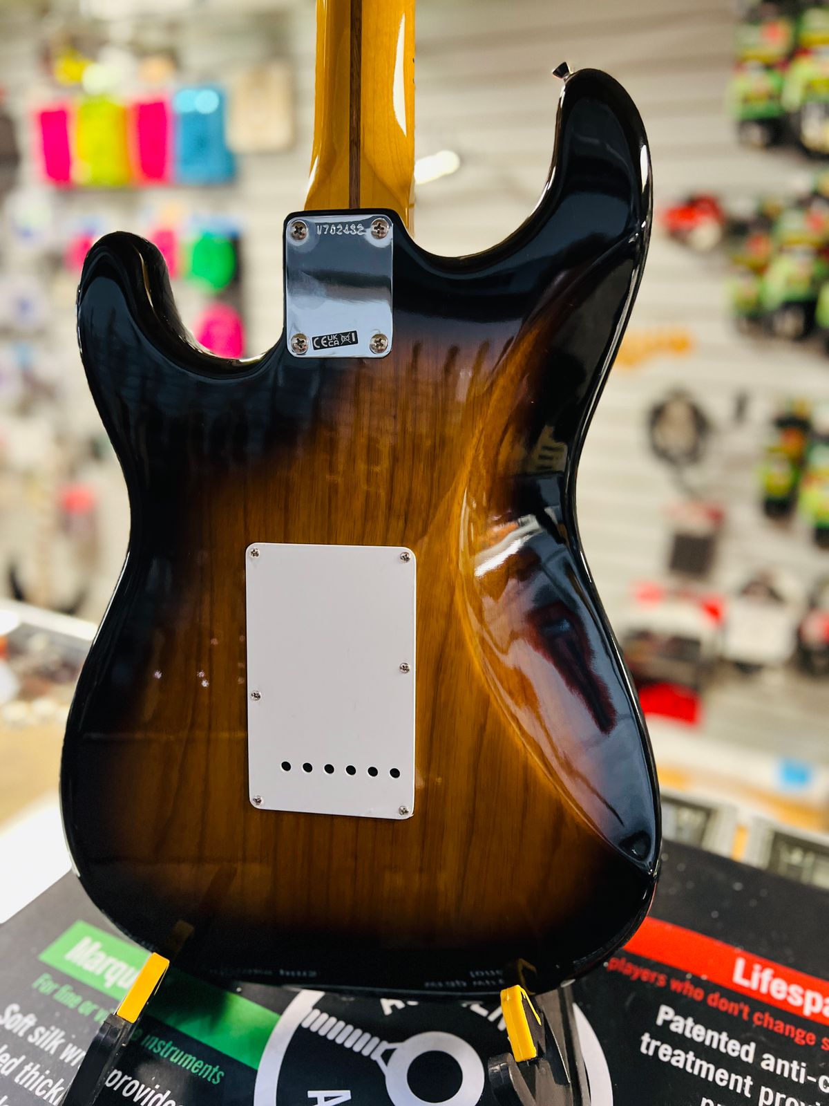 Fender 70th Anniversary American VIntage II '54 Stratocaster 2024-Present - 2-Color Sunburst - Image 7