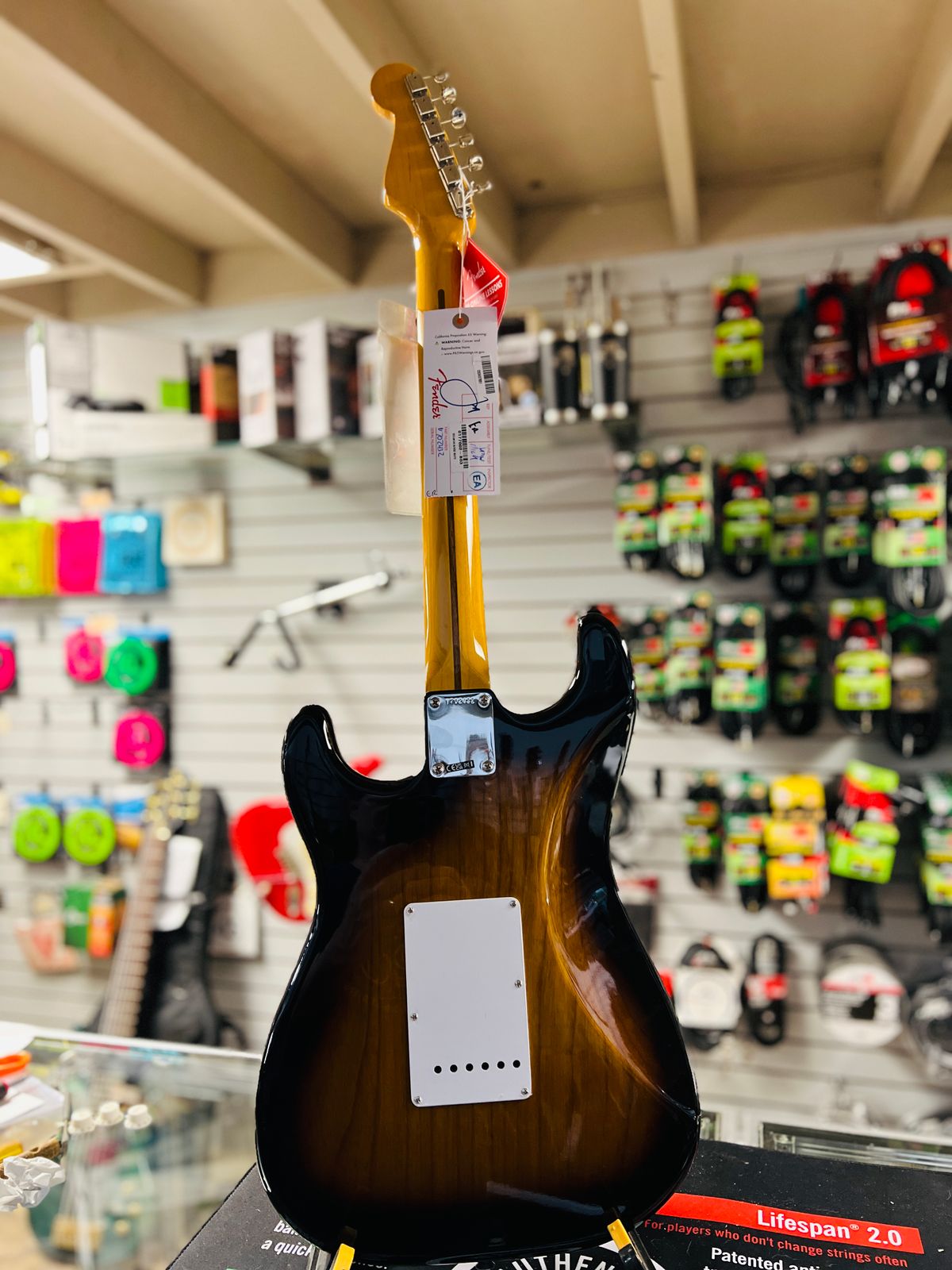Fender 70th Anniversary American VIntage II '54 Stratocaster 2024-Present - 2-Color Sunburst - Image 8