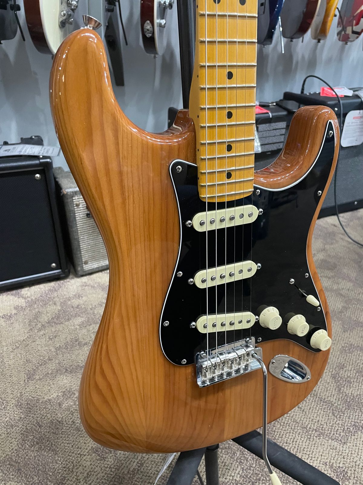 Fender American Pro II - Roasted Pine - Image 2