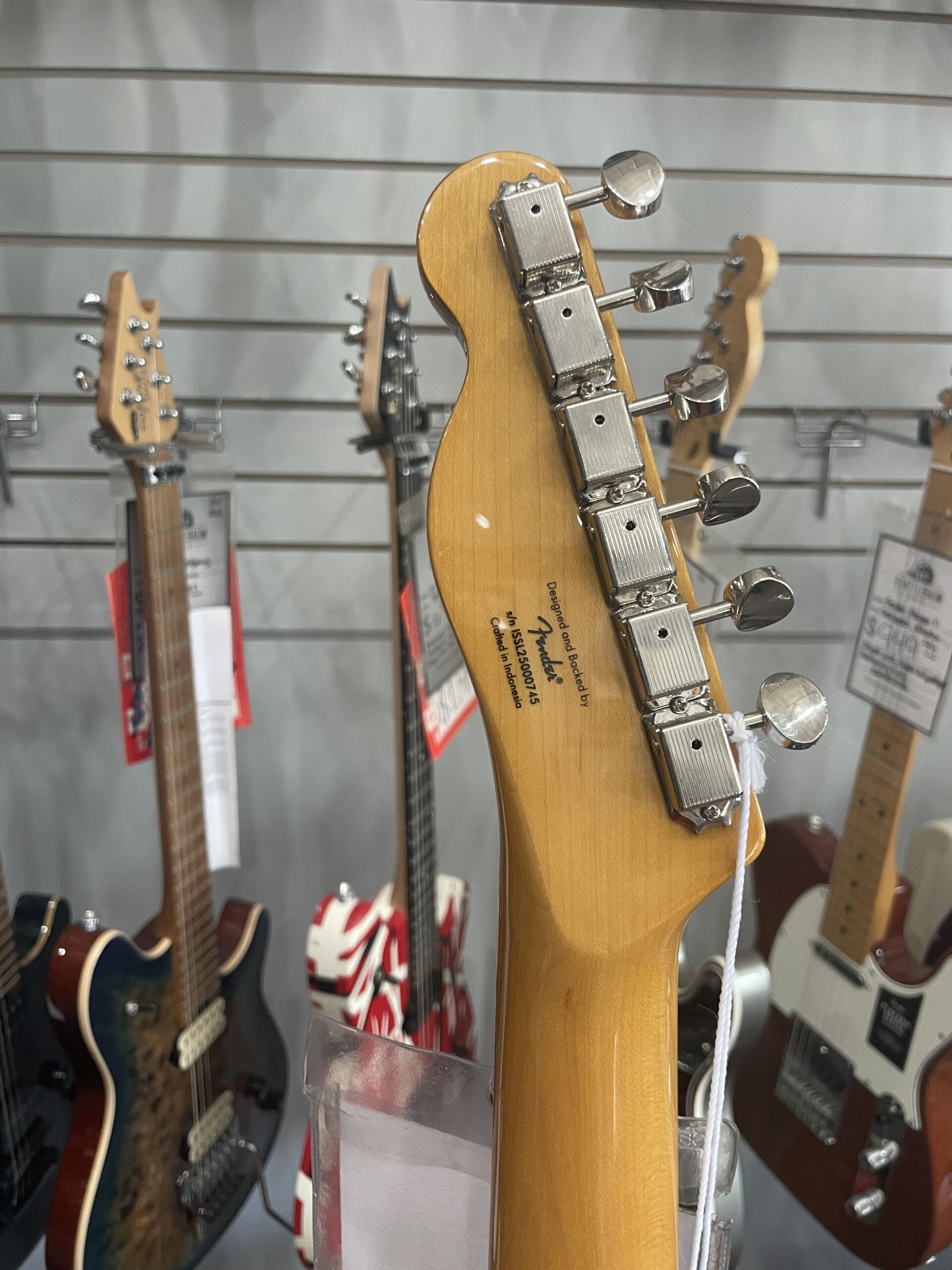 Fender Squier Classic Vibe Baritone Custom Telecaster - Black - Image 9