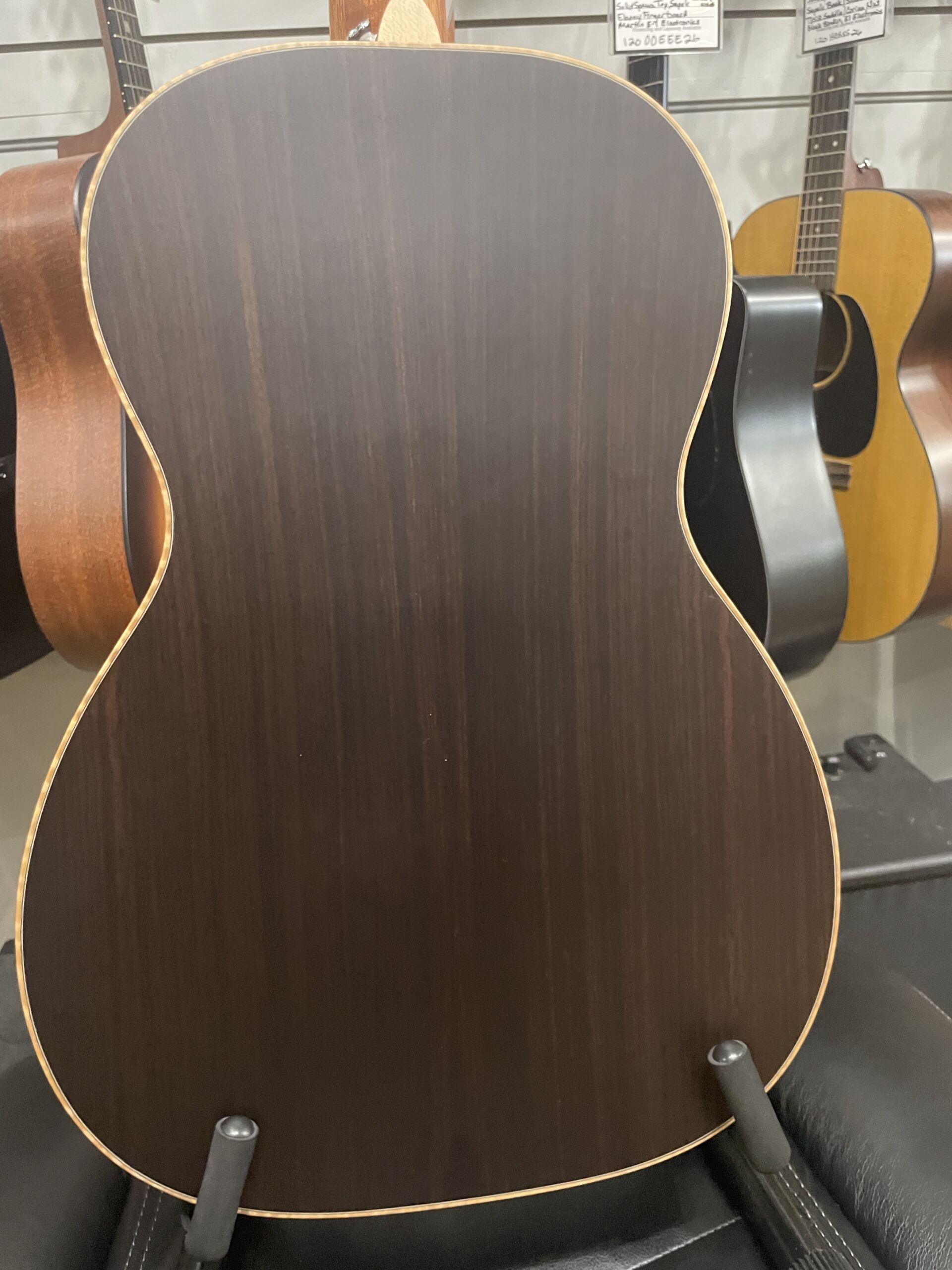 Larrivee O-40 Rosewood - Sunburst Special - Image 4