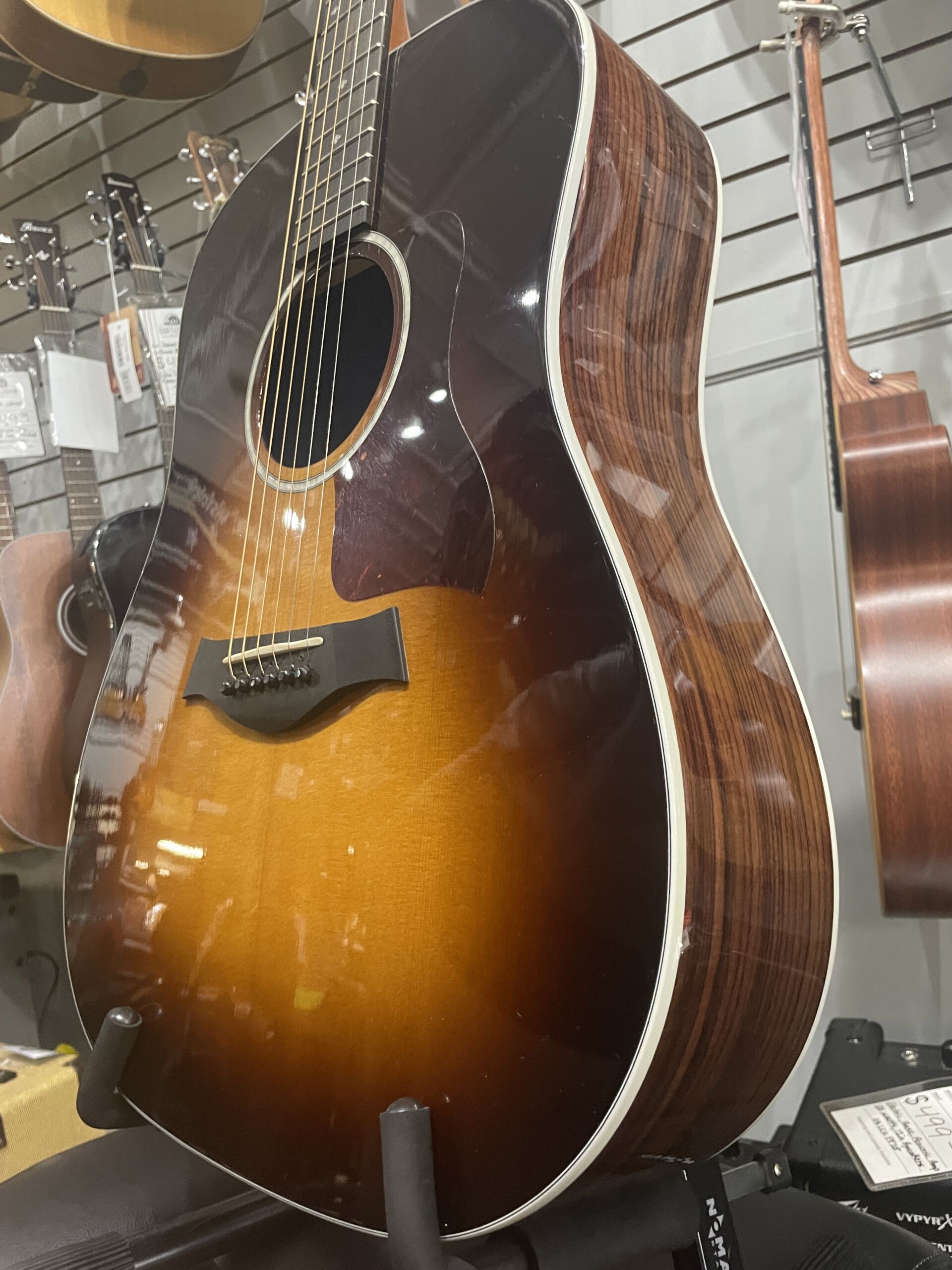 Taylor 210e-SB DLX 2015 - 2018 - Sunburst - Image 3