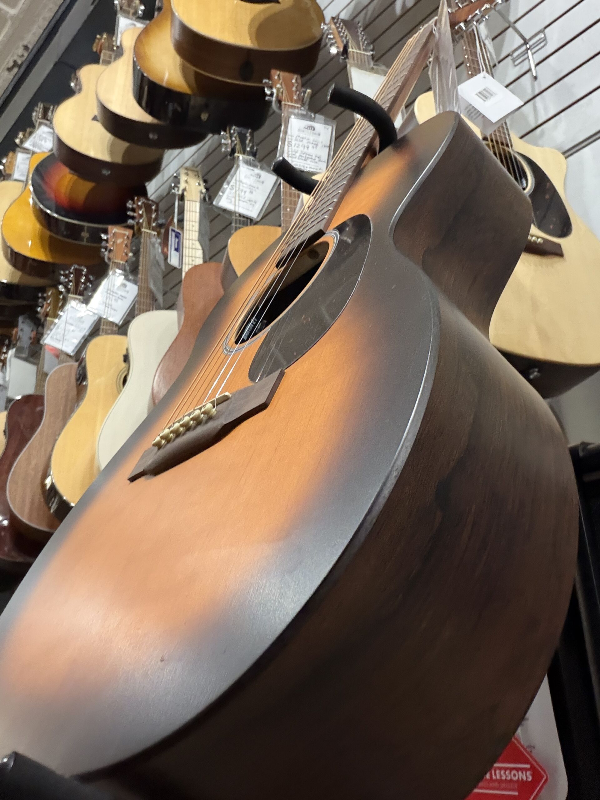Martin 000 X2E Special 2026 - Sunburst - Image 4