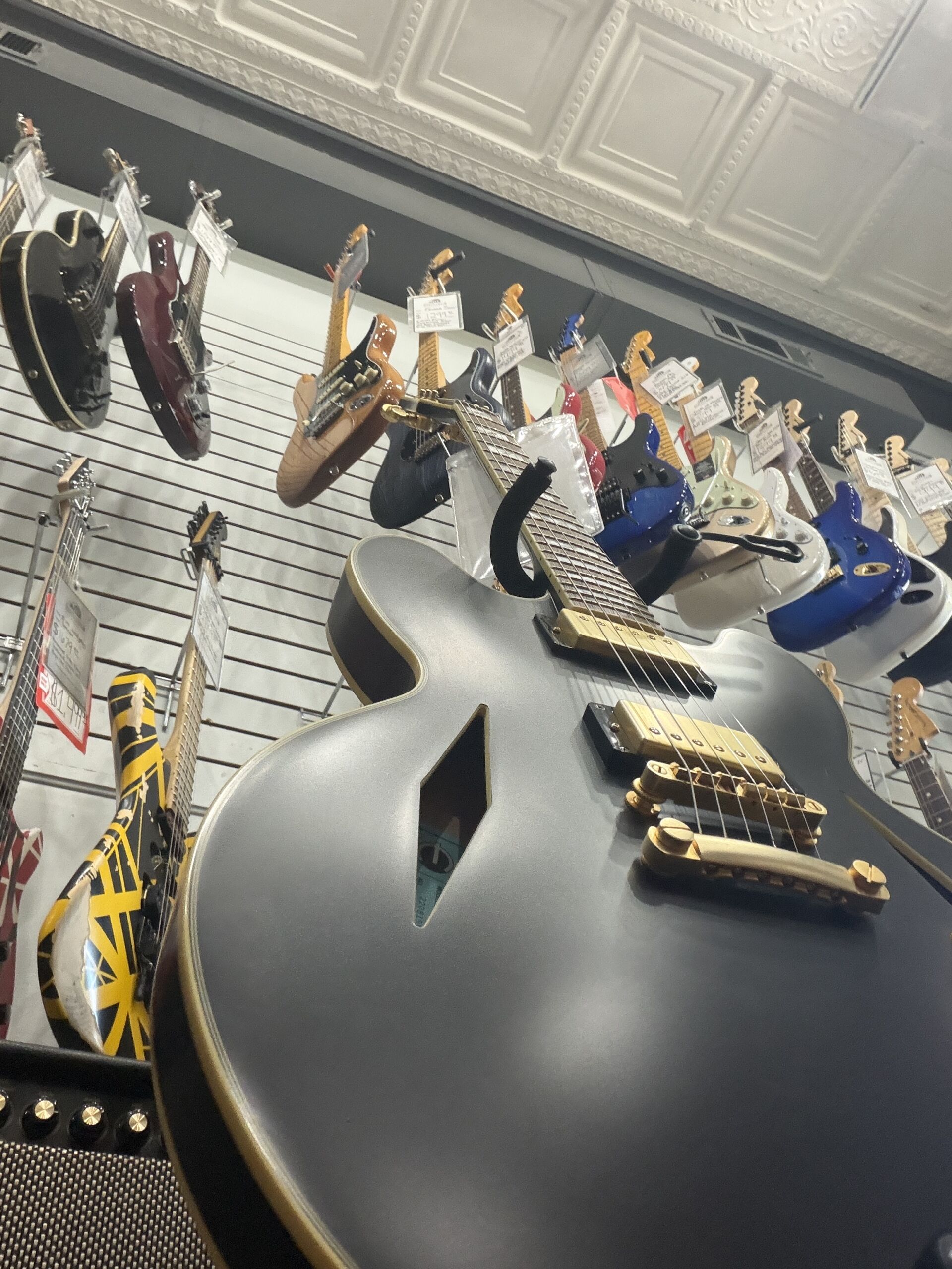 Pre-Owned - Epiphone Emily Wolfe Sheraton - Black - Image 3