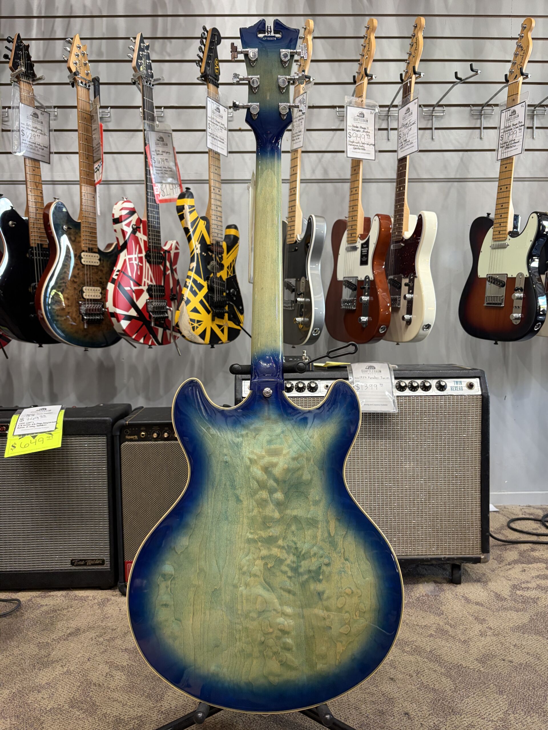 Pre-Owned - D'Angelico Premier DC Boardwalk - 2020 - Blue Burst - Image 7