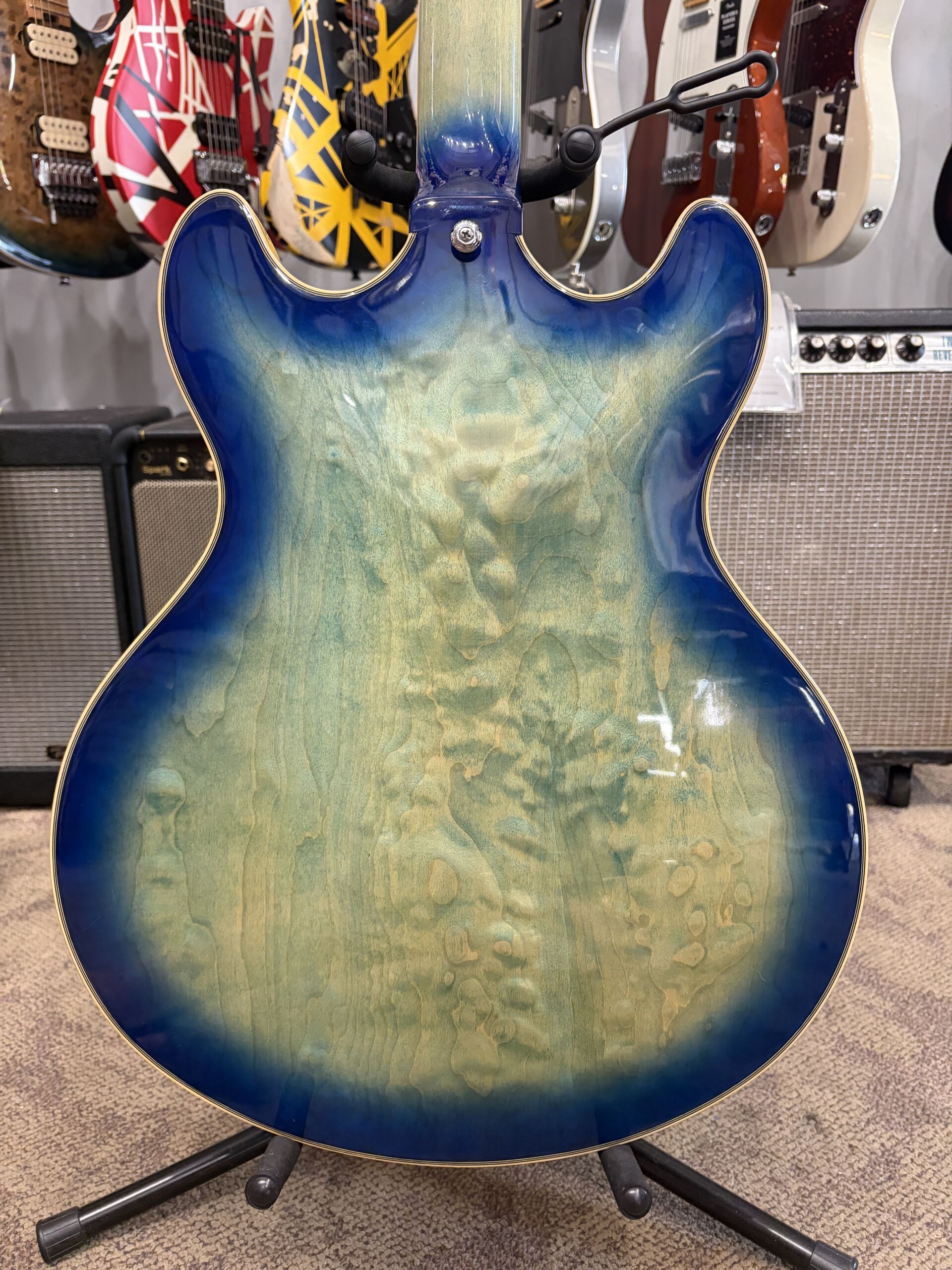 Pre-Owned - D'Angelico Premier DC Boardwalk - 2020 - Blue Burst - Image 8