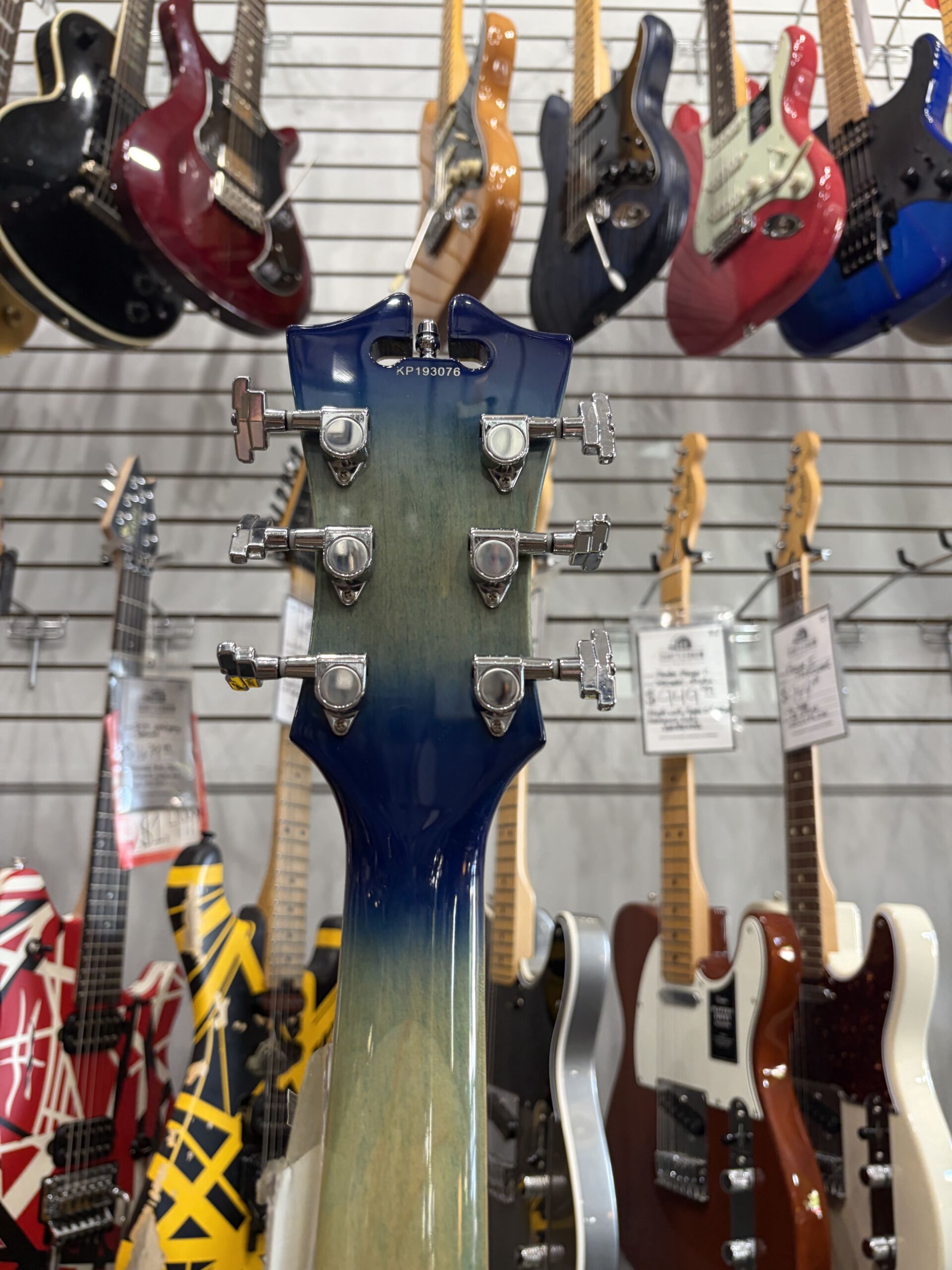 Pre-Owned - D'Angelico Premier DC Boardwalk - 2020 - Blue Burst - Image 9