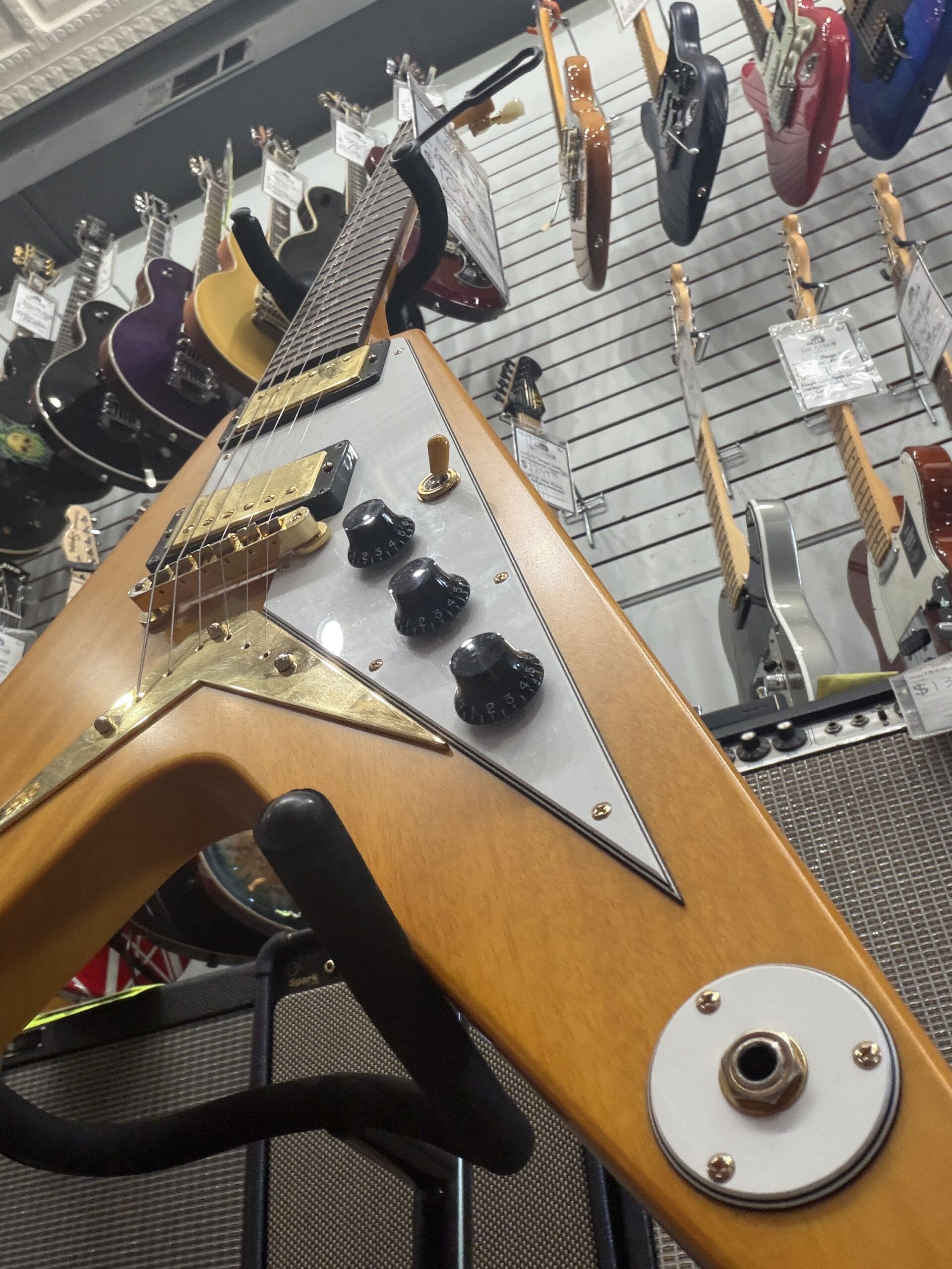 Pre-Owned - Epiphone 1958 Korina Flying V - Image 3