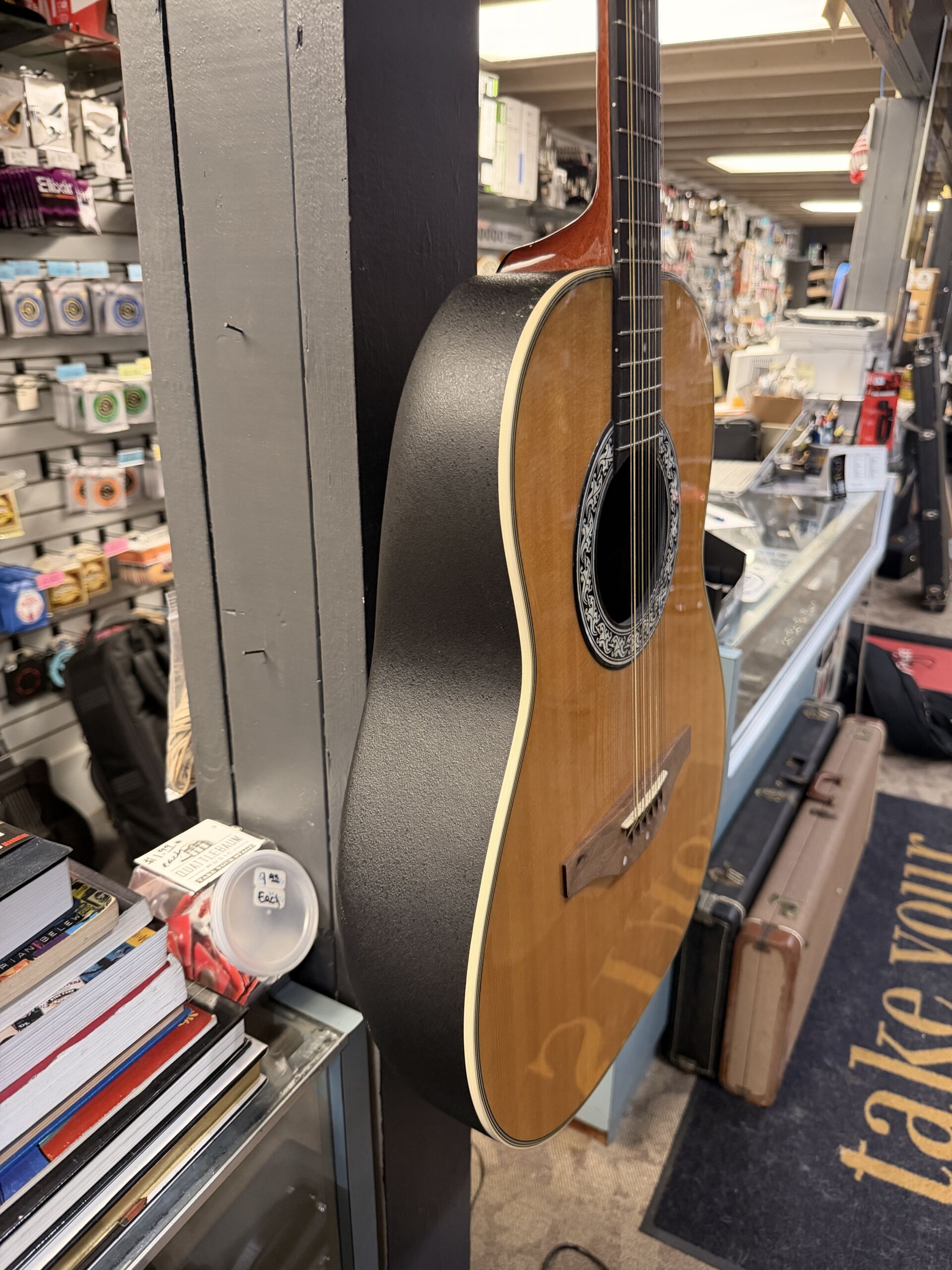 Pre-Owned - Ovation 1115 Pacemaker 12-String 1971 - 1982 - Natural - Image 3